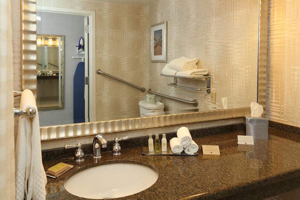 Doubletree By Hilton Boston/Westborough Hotel Eksteriør billede